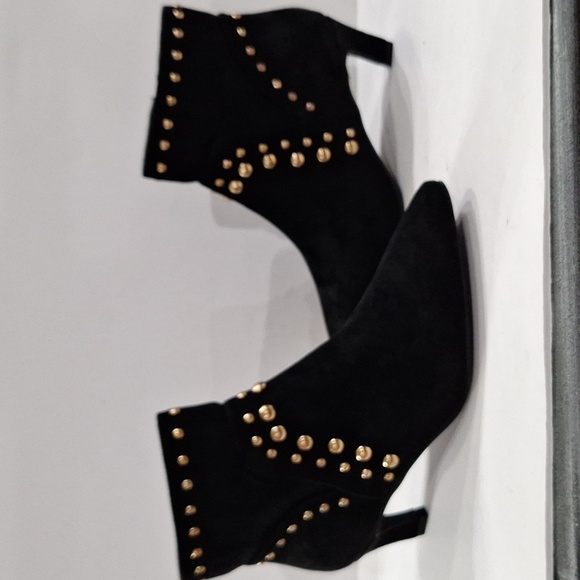 Comfort Est.1946 (NEW) Black Faux Suede Studded Low Heel Comfort Ankle Boots 9 - Picture 1 of 14